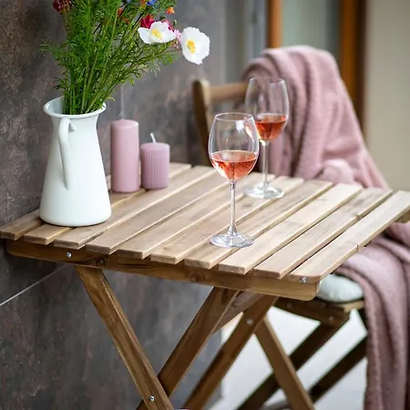 Apartment B72