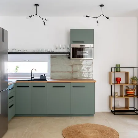 B72 Apartment