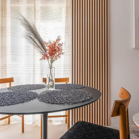 B72 Apartment