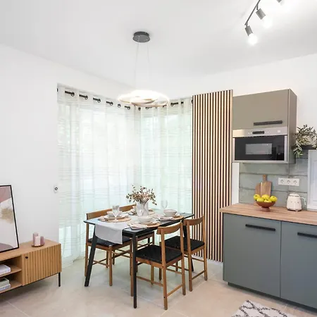 B72 Apartment