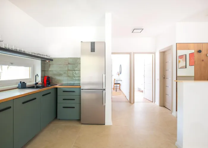 B72 Apartment