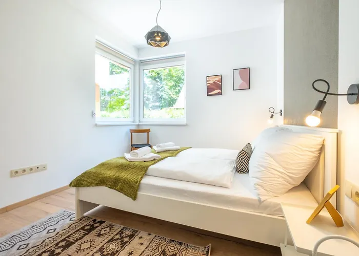 Apartment B72